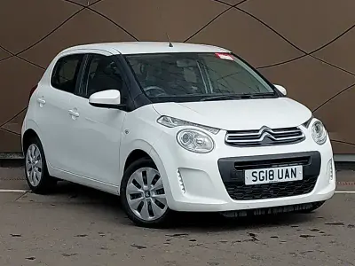 Used Citroën C1 Feel 68 HP (50 kW) 2018 White Hatchback
