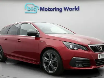 Used Peugeot 308 SW GT-line 131 HP (96 kW) 2019 Red Estate