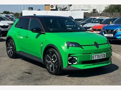 Used Renault 5 E-Tech Komfort 110 kW (150 HP) 2026 Hatchback