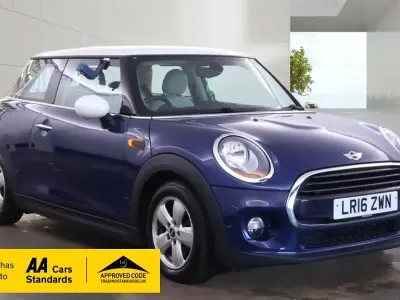 Used Mini Cooper Hatch 136 HP (100 kW) 2016 Blue Hatchback