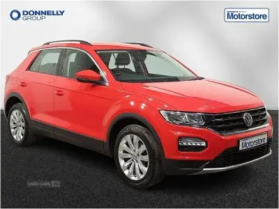 Used VW T-Roc SE 115 HP (84 kW) 2019 Red SUV