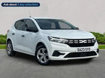 Begagnad Dacia Sandero Essentiel 90 HK (66 kW) 2023 Vit Halvkombi