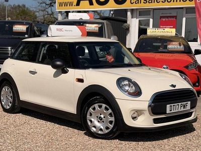 Begagnad Mini ONE 102 HK (75 kW) 2017 Halvkombi