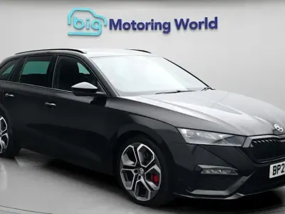 Used Skoda Octavia vRS 200 HP (147 kW) 2023 Black Estate