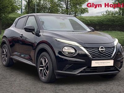 Black Used 2025 Nissan Juke N-Connecta SUV | £20,320 (Fair price)