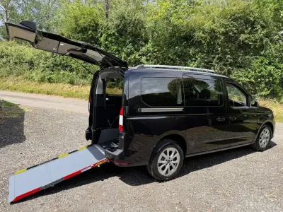 Used Ford Grand Tourneo Connect Titanium 114 HP (83 kW) 2025 Black MPV
