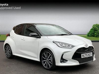 Used Toyota Yaris Hybrid Sport 131 HP (96 kW) 2025 Platinum white pearl bitone Hatchback