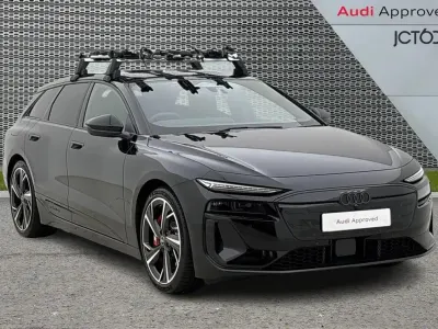 Usado Audi A6 e-tron Comfort 364 kW (496 HP) 2026 Preto Carrinha