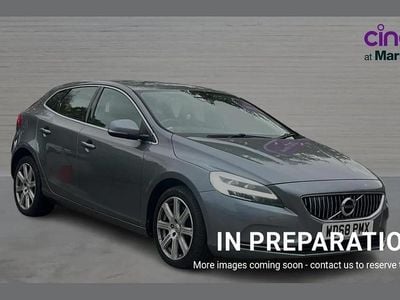 Begagnad Volvo V40 Inscription 150 HK (110 kW) 2019 Grå Halvkombi