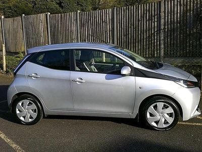 Used Toyota Aygo X-play 68 HP (50 kW) 2016 Silver Hatchback
