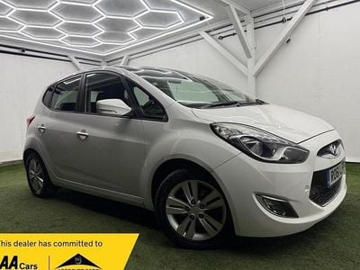 Used Hyundai ix20 Style 123 HP (90 kW) 2011 White Hatchback