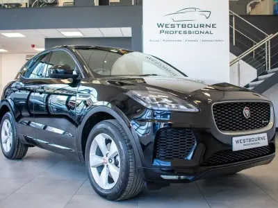 Usado Jaguar E-Pace R-Dynamic 150 HP (110 kW) 2019 Preto SUV