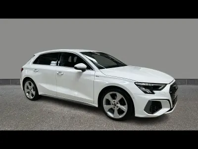 Used Audi A3 Comfort 150 HP (110 kW) 2022 White Sedan