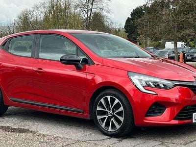Used Renault Clio V Evolution 90 HP (66 kW) 2022 Red  Hatchback
