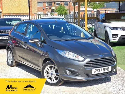 Used Ford Fiesta Zetec 98 HP (72 kW) 2017 Grey Hatchback