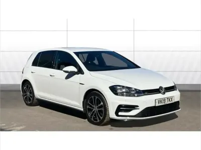 Second-hand VW Golf VII R-line 150 CP (110 kW) 2019 Alb Hatchback