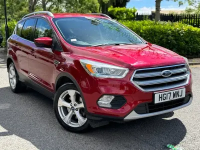 Used Ford Kuga Titanium 150 HP (110 kW) 2017 Red SUV