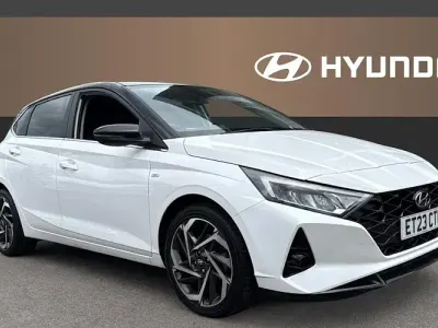 Used Hyundai i20 Ultimate 101 HP (74 kW) 2023 White Hatchback