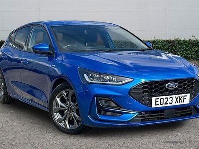 Begagnad Ford Focus ST-Line 125 HK (91 kW) 2023 Blå Halvkombi