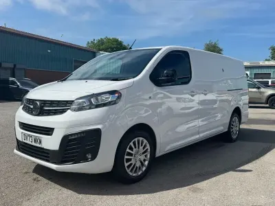 Used Vauxhall Vivaro S 100 HP (73 kW) 2023 White MPV