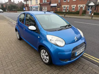 Usado Citroën C1 68 HP (50 kW) 2009 Azul Citadino