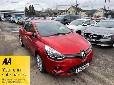 Used Renault Clio IV Iconic 90 HP (66 kW) 2018 Red Hatchback