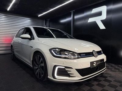 Używany VW Golf VII Advance 204 KM (150 kW) 2018 Biały Hatchback