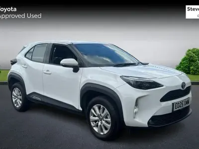 Used Toyota Yaris Cross 116 HP (85 kW) 2025 White SUV