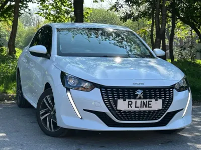 Second-hand Peugeot 208 Allure Premium 100 CP (73 kW) 2021 Alb Hatchback