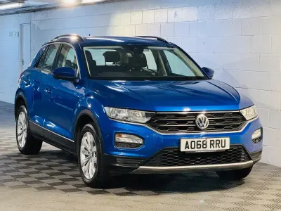 Used VW T-Roc SE 150 HP (110 kW) 2018 Blue SUV