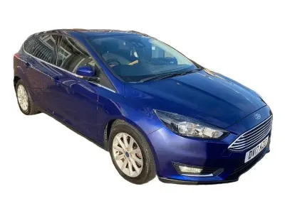 Begagnad Ford Focus Titanium 125 HK (91 kW) 2017 Blå Halvkombi