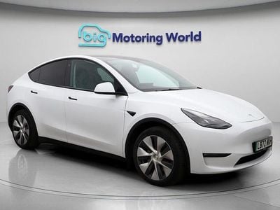 White Used 2022 Tesla Model Y Long Range AWD SUV | £23,100 (Fair price)