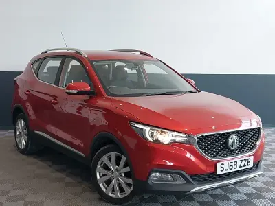 Used MG ZS Excite 106 HP (77 kW) 2018 Red SUV