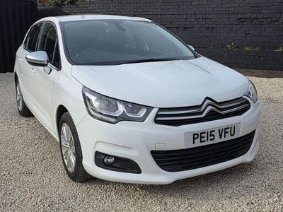 Used Citroën C4 Flair 114 HP (83 kW) 2015 White Hatchback