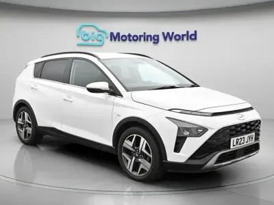 Używany Hyundai Bayon Premium 120 KM (88 kW) 2023 Biały SUV