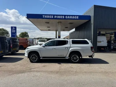 Used Mitsubishi L200 Warrior 150 HP (110 kW) 2020 White Pickup