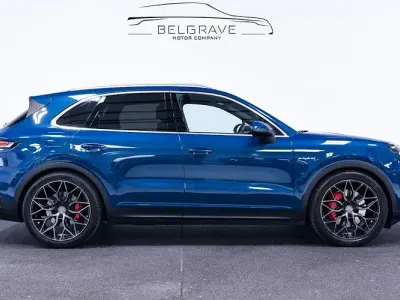 Usado Porsche Cayenne 470 HP (345 kW) 2025 SUV