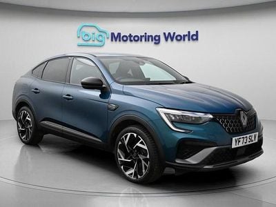 Begagnad Renault Arkana Esprit Alpine 145 HK (106 kW) 2024 Blå SUV