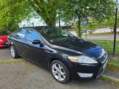 Second-hand Ford Mondeo Sport 145 CP (106 kW) 2011 Negru Hatchback