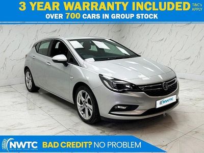 Used Vauxhall Astra SRi 105 HP (77 kW) 2019 Silver Hatchback