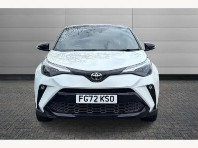 Używany Toyota C-HR Sport 122 KM (89 kW) 2022 Biały SUV