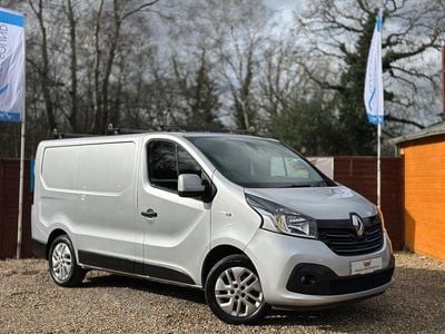 Used Renault Trafic 2017 Silver MPV