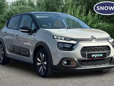 Used Citroën C3 PureTech 83 HP (61 kW) 2023 Beige Hatchback