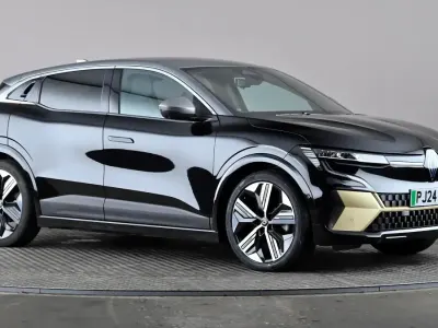 Begagnad Renault Megane E-Tech Iconic 159 kW (217 HK) 2024 Grå Halvkombi