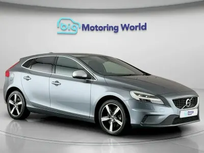 Begagnad Volvo V40 R-Design 121 HK (88 kW) 2018