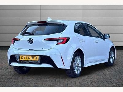 Used Toyota Corolla 140 HP (102 kW) 2024 White Hatchback