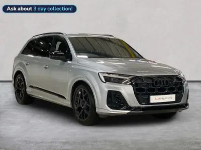 Usado Audi Q7 Black Edition 340 CV (250 kW) 2025 Plateado SUV