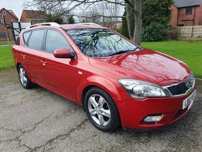 Used Kia Ceed 2012 Red Hatchback