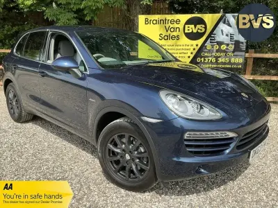 Begagnad Porsche Cayenne 245 HK (180 kW) 2013 Blå SUV