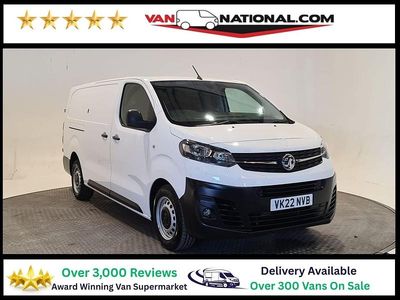 Second-hand Vauxhall Vivaro 100 CP (73 kW) 2022 Alb Monovolum